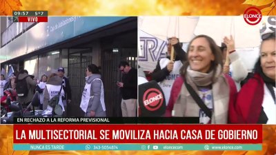 Multisectorial en Defensa de la Caja se moviliz&oacute; en Paran&aacute; contra el proyecto de reforma previsional